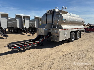 2000 Advance 13638 L T/A Pup Tanker Trailer
