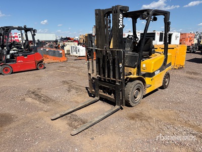 Yale 50VX 4800 lb Pneumatic Tire Carrelli Elevatori