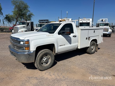 2017 Chevrolet Silverado 2500HD 4x4 Utility Truck