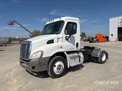 2014 Freightliner Cascadia 113 4x2 Cabina per trattore stradale 2 assi