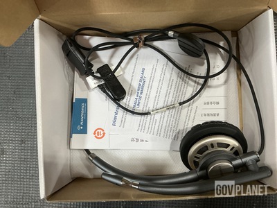 (117) Plantronics HW291N Headsets