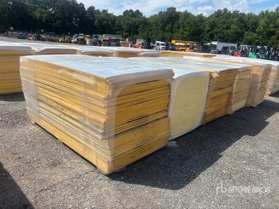 Quantity of (5) Pallets of Polyiso Insulation Divers - Matériaux de construction