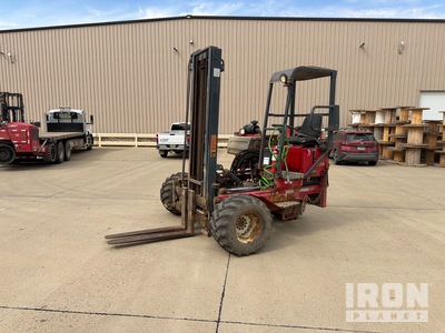 2005 Hiab Moffett 5500 lb 3x3 Carrello elevatore su autocarro