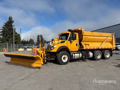 2014 International 7600 6x4 Camion chasse-neige