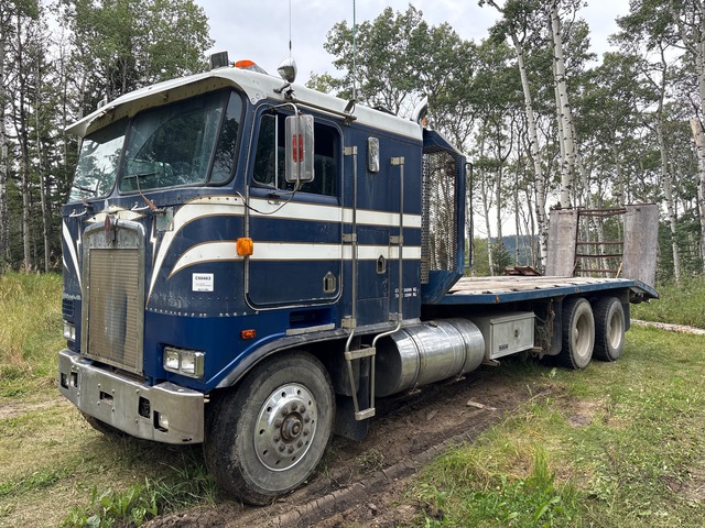 1988 Kenworth K 100E 6x4 Sleeper COE Flatbed Truck 1988 Kenworth K 100E 6x4 Sleeper COE Flatbed Truck