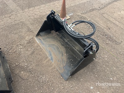 2026 GIYI GY-XKH39 40 in Mini Skid Steer Bucket (Unused)