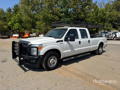 2015 Ford F-250 XL 4x2 Crew Cab Pickup
