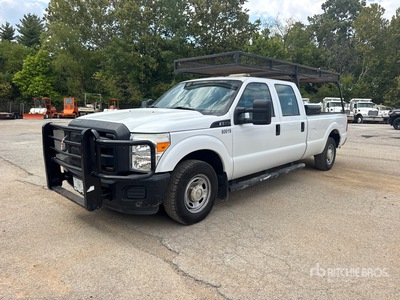 2015 Ford F-250 XL 4x2 Crew Cab Pickup