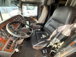 Cab with Seats/armrests