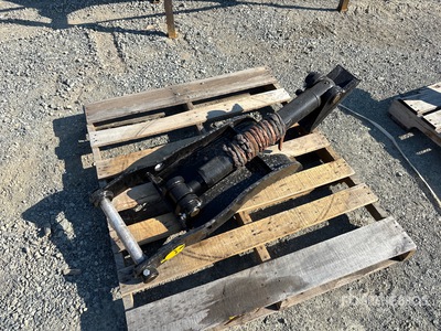 Dynamic 3.5T-40 22 in Hydraulic Excavator Thumb (Unused)