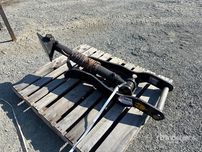 Dynamic 5T-45 27 in Hydraulic Excavator Thumb