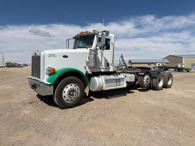 2012 Peterbilt 367 8x4 Tri/A Day Cab Truck Tractor 2012 Peterbilt 367 8x4 Tri/A Day Cab Truck Tractor