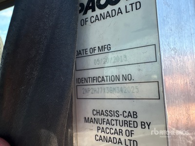2016 Peterbilt 337 4x2 Camion excavateur par aspiration