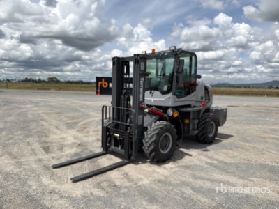 2026 Terramax ZY-35A 7700 lb 4x4 Montacargas Todo Terreno (Sin Usar) / Gelände-Gabelstapler (Unused)