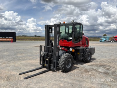2026 Terramax ZY-35A 7700 lb 4x4 Montacargas Todo Terreno (Sin Usar) / Gelände-Gabelstapler (Unused)