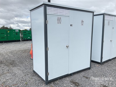 2026 SMPT SMPT-S 6 ft 10 in x 3 ft 7 in 1 Person Baño Portatil (Sin Usar) / Portable Toilet (Unused)