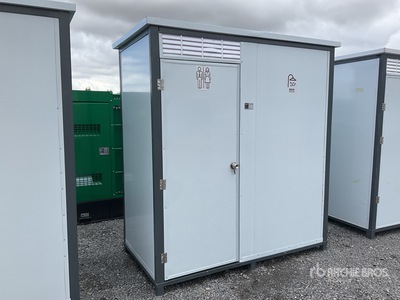 2026 SMPT SMPT-S 6 ft 10 in x 3 ft 7 in 1 Person Baño Portatil (Sin Usar) / Portable Toilet (Unused)