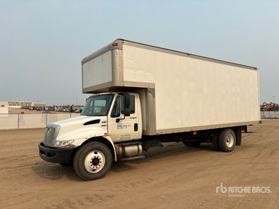 2009 International 4300 4x2 Moving Van Truck