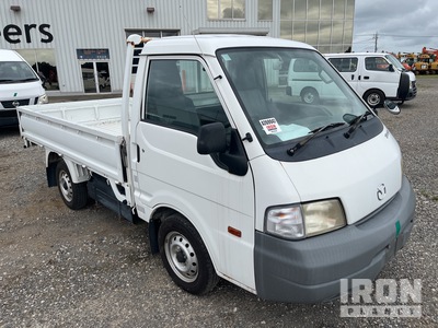 2015 年 Mazda BONGO 4x2 Table Top Truck