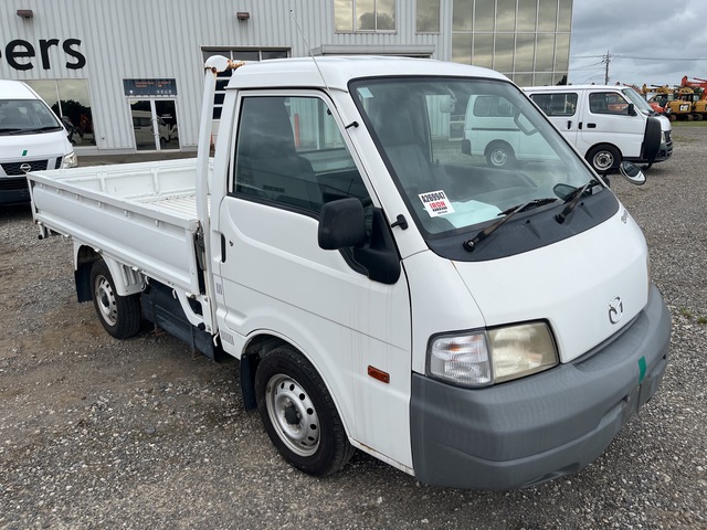 2015 年 Mazda BONGO 4x2 Table Top Truck