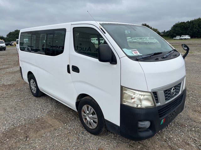 2014 年 Nissan NV350 Caravan Passenger Van