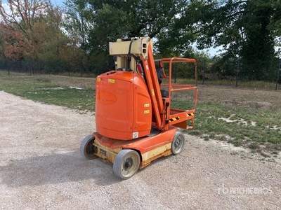 2012 JLG TOUCAN 8E Nacelle A Mat Droit Vertical Ascenseur à mât vertical