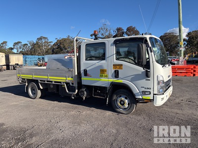 2024 Isuzu NPR 65-190 4x2 Crew Cab Camión Caja Abierta