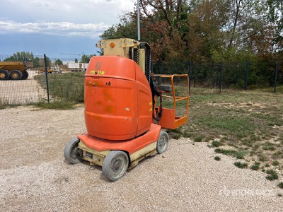 2011 JLG Toucan 10E Nacelle A Mat Droit Vertical Ascenseur à mât vertical