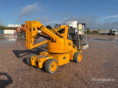 2018 Genie Z-33/18 2WD Electric Nacelle Articulee Articulating Boom Lift