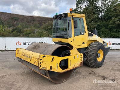 2015 Bomag BW213DH-4i Smooth Drum Compactor