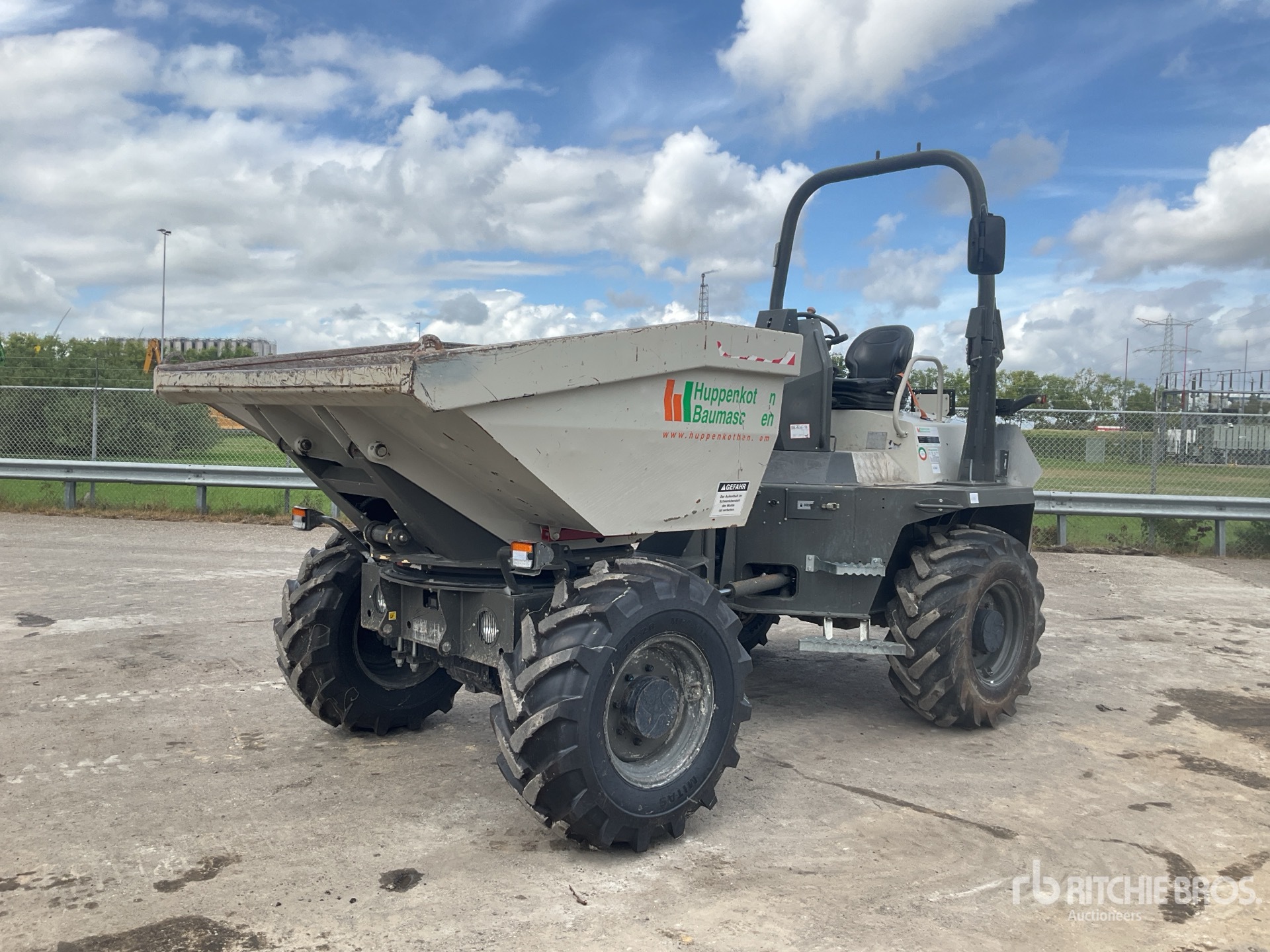 2021 Ausa D601APG 4x4 Swivel Dumper