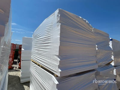 Quantity of (30) Johns Manville 4 ft x 8 ft Polyisocyanurate Roof Insulation