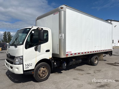 2016 Hino 195 4x2 Van Truck