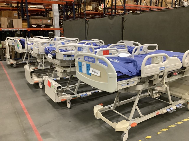 (5) Hill-Rom VersaCare Hospital Beds