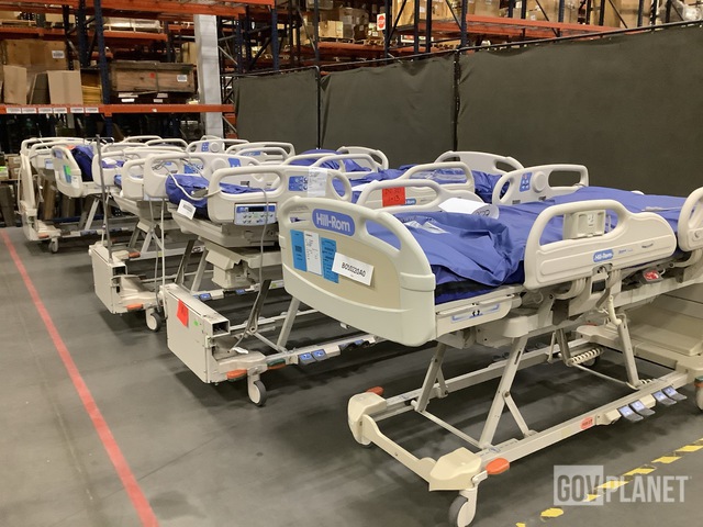 (5) Hill-Rom VersaCare Hospital Beds