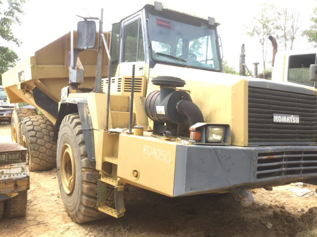 2007 (unverified) Komatsu HM400-1 Articulated Dump Truck