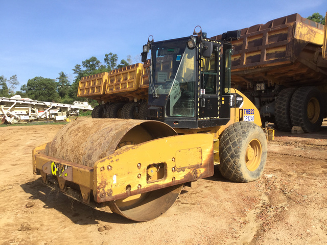 2011 Cat CS533E Vibratory Single Drum Compactor