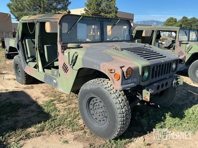 2008 AM General M1097R1 HMMWV 4 Door Soft Top w/Truck Body