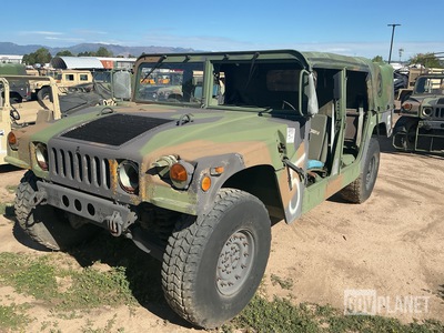 1993 AM General M998 HMMWV 4 Door Soft Top w/Truck Body