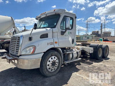 2016 Freightliner 6x4 Day Cab Truck Tractor
