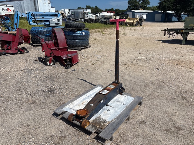 Lincoln Floor Jack