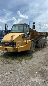 Cat 725 Articulated Dump Truck (Inoperable)