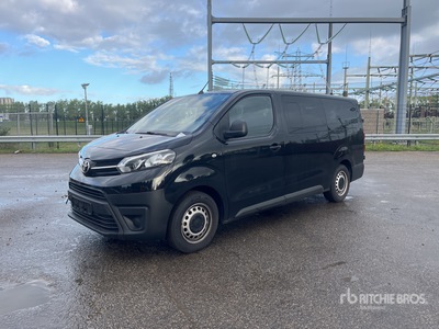 2023 Toyota Proace Verso 2.0 4x2 9-Seat Mini minibus 9-seater L2H1 - 106 KW 9-seater L2H1 Bus (Inoperable)