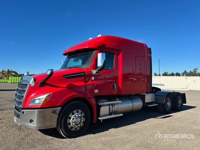 2021 Freightliner Cascadia 126 6x4 تراكتور شاحنة كابينة النوم (ثنائية المحور)