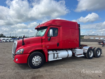 2019 Freightliner Cascadia 125 6x4 تراكتور شاحنة كابينة النوم (ثنائية المحور)