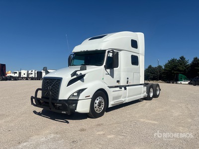 2019 Volvo VNL 6x4 Ciągnik siodłowy T/A z kabiną sypialną