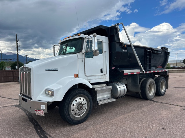 2007 Kenworth T800 6x4 T/A Dump Truck