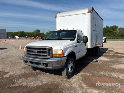 2000 Ford F-550 4x2 Autocarro furgonato