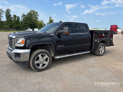2018 GMC Sierra 2500HD 4x4 Crew Cab Ciężarówka użytkowa