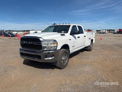 2019 Ram 2500 4x4 Crew Cab Camion de servicios